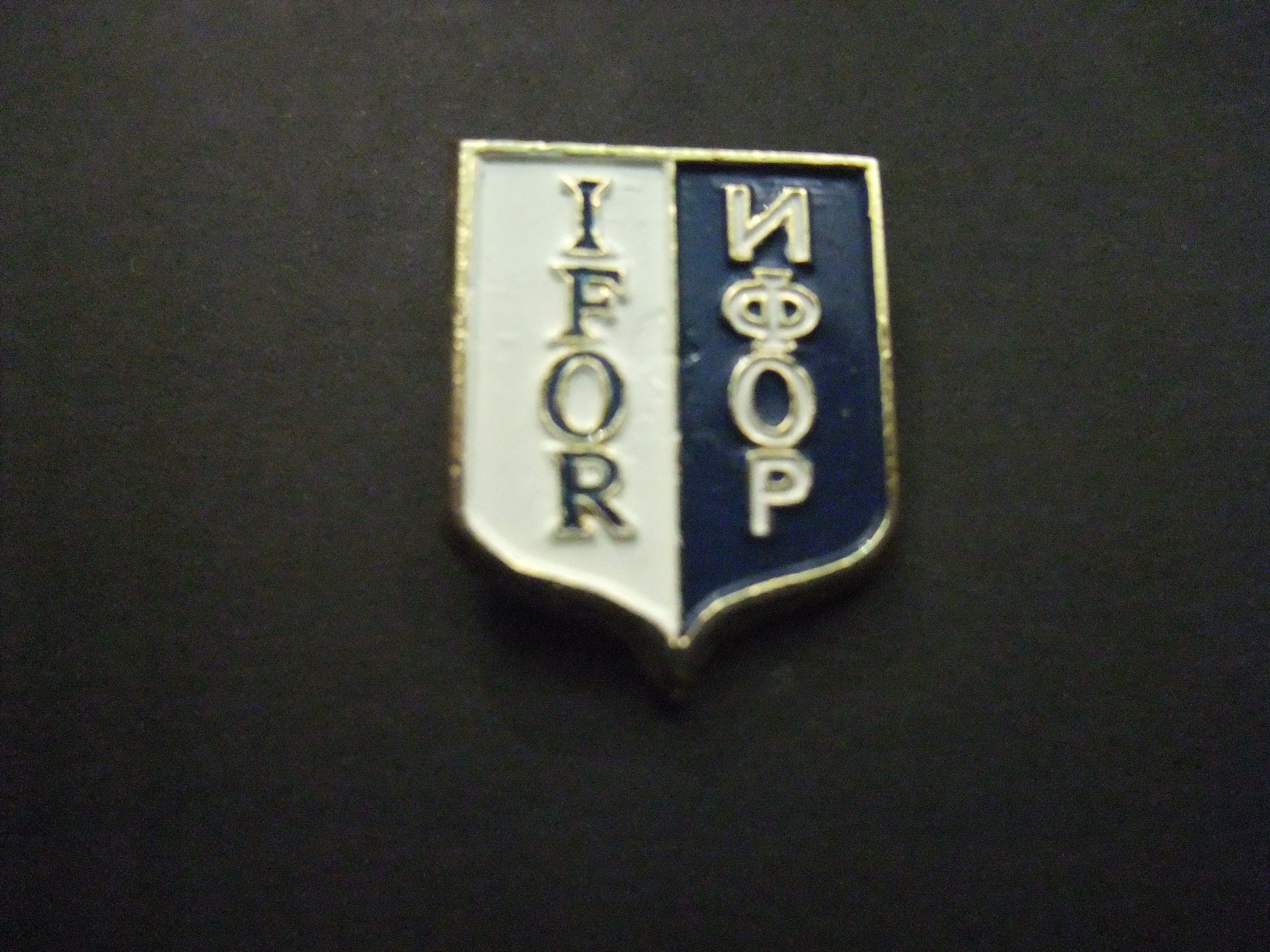 IFOR ( Implementation Force) vredesmacht van de NAVO toezien op naleving van het Verdrag van Dayton in Bosnië en Herzegovina